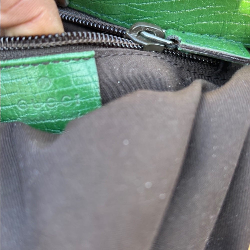 AUTHENIC Gucci Brown Monogram Tote with Green Leather Handles - Picture 4 of 16